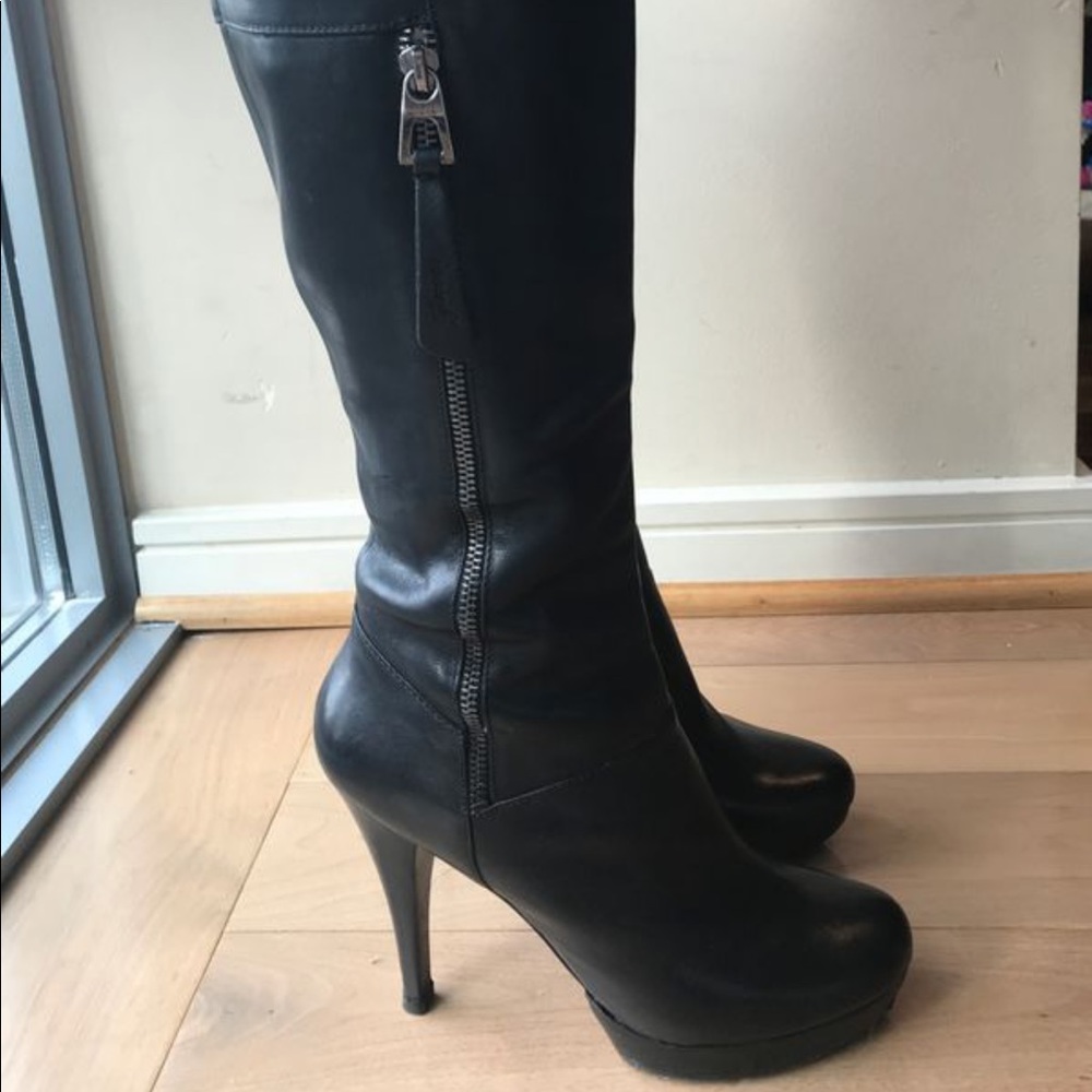 Guess high heel boots